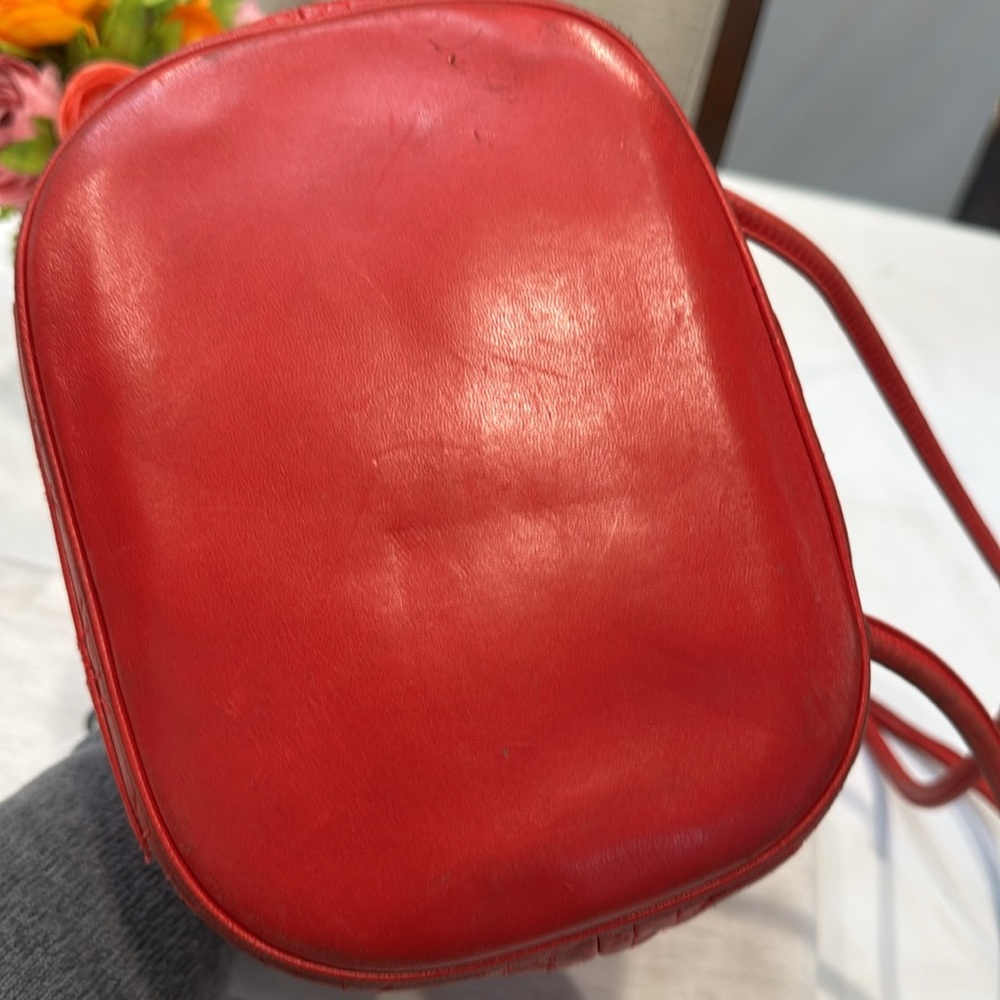 Dior Red Cannage Quilted Backpack/Bucket Handbag - Picture 7 of 17